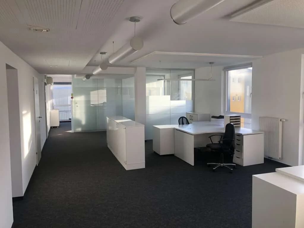 Gewerbeimmobilie mieten in Salzburg Stadt – 142 m², € 2.097