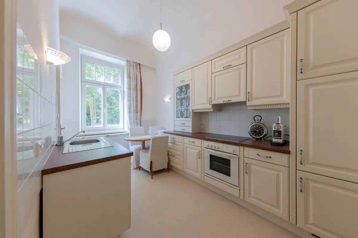 8-Zimmer-Immobilie kaufen in Baden – 261,74 m², € 1.890.000 – Bild 15 von 31