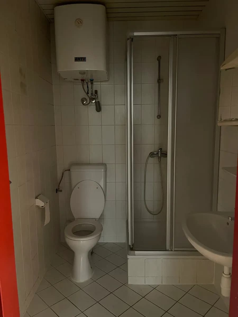 2-Zimmer-Wohnung mieten in Wels – 40 m², € 400 – Bild 3 von 4