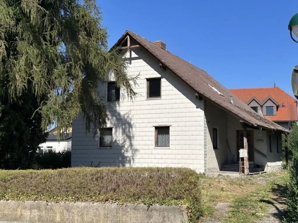 Haus kaufen in Eferding – 164 m², € 155.000 – Bild 2 von 12