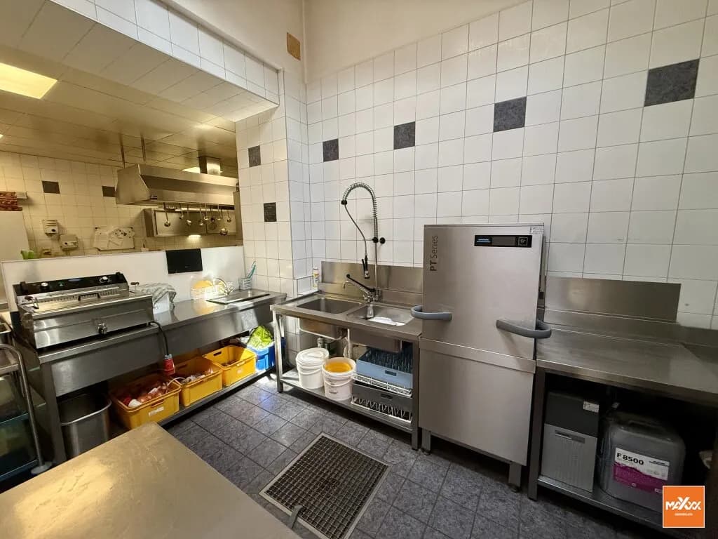 4-Zimmer-Gewerbeimmobilie kaufen in Oberpullendorf – 125 m², € 899.000 – Bild 9 von 23