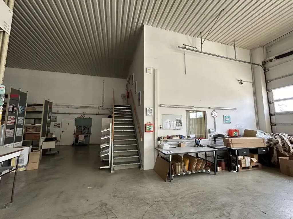 Gewerbeimmobilie mieten in Linz Land – 718 m², € 5.028 – Bild 9 von 18