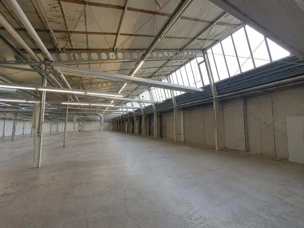 Gewerbeimmobilie mieten in Baden – 530 m², € 2.300 – Bild 2 von 5