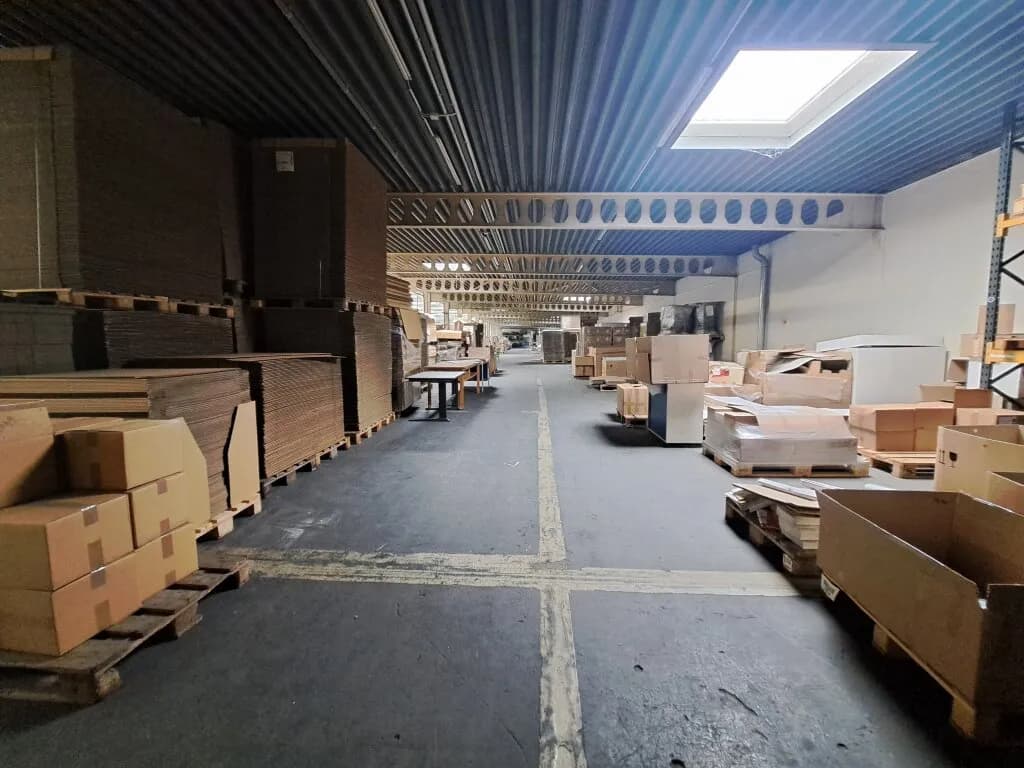 Gewerbeimmobilie mieten in Baden – 2 650 m², € 10.650 – Bild 3 von 8