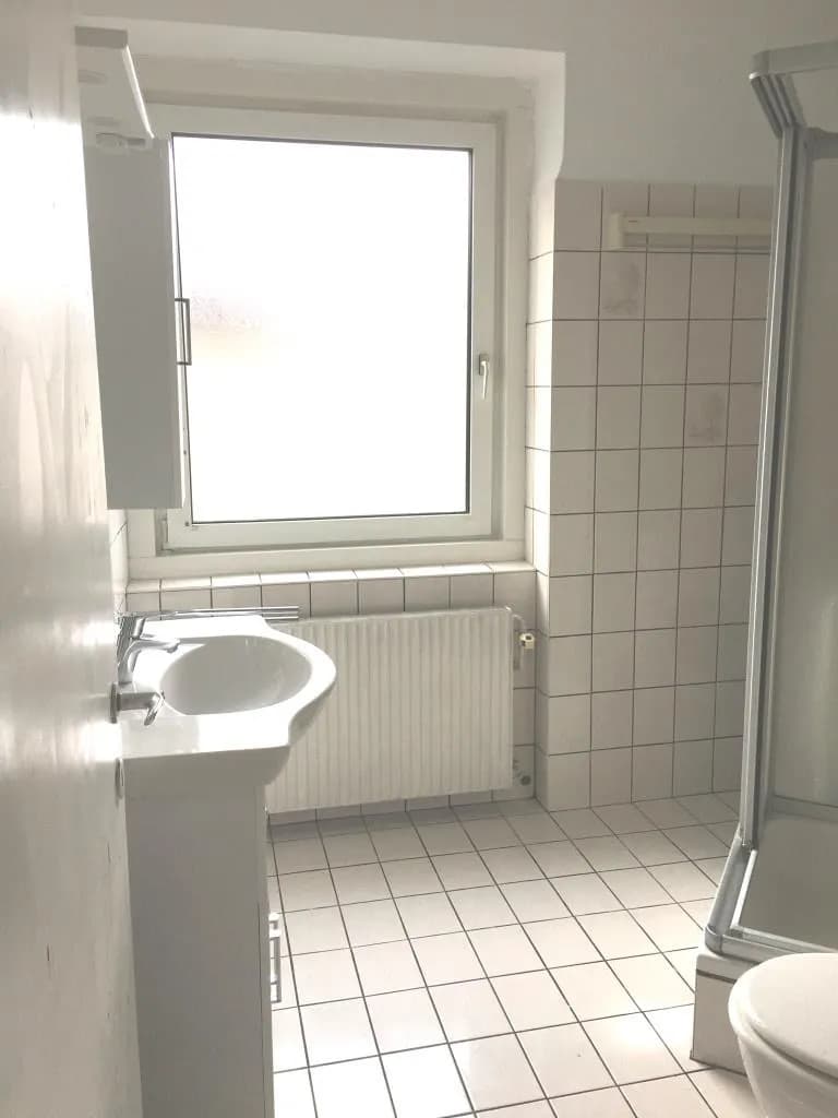 1-Zimmer-Wohnung mieten in Linz – 38 m², € 585 – Bild 4 von 8