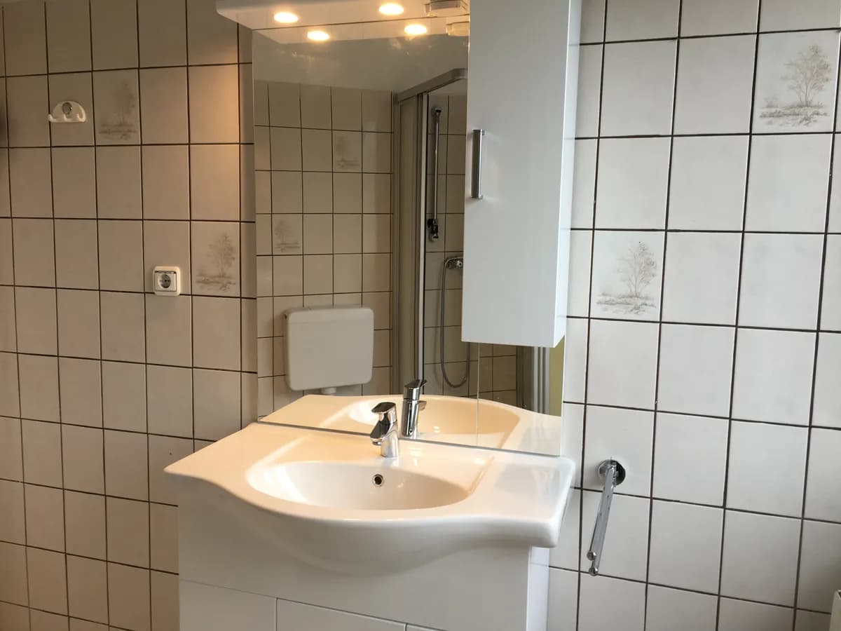 1-Zimmer-Wohnung mieten in Linz – 38 m², € 585 – Bild 5 von 8