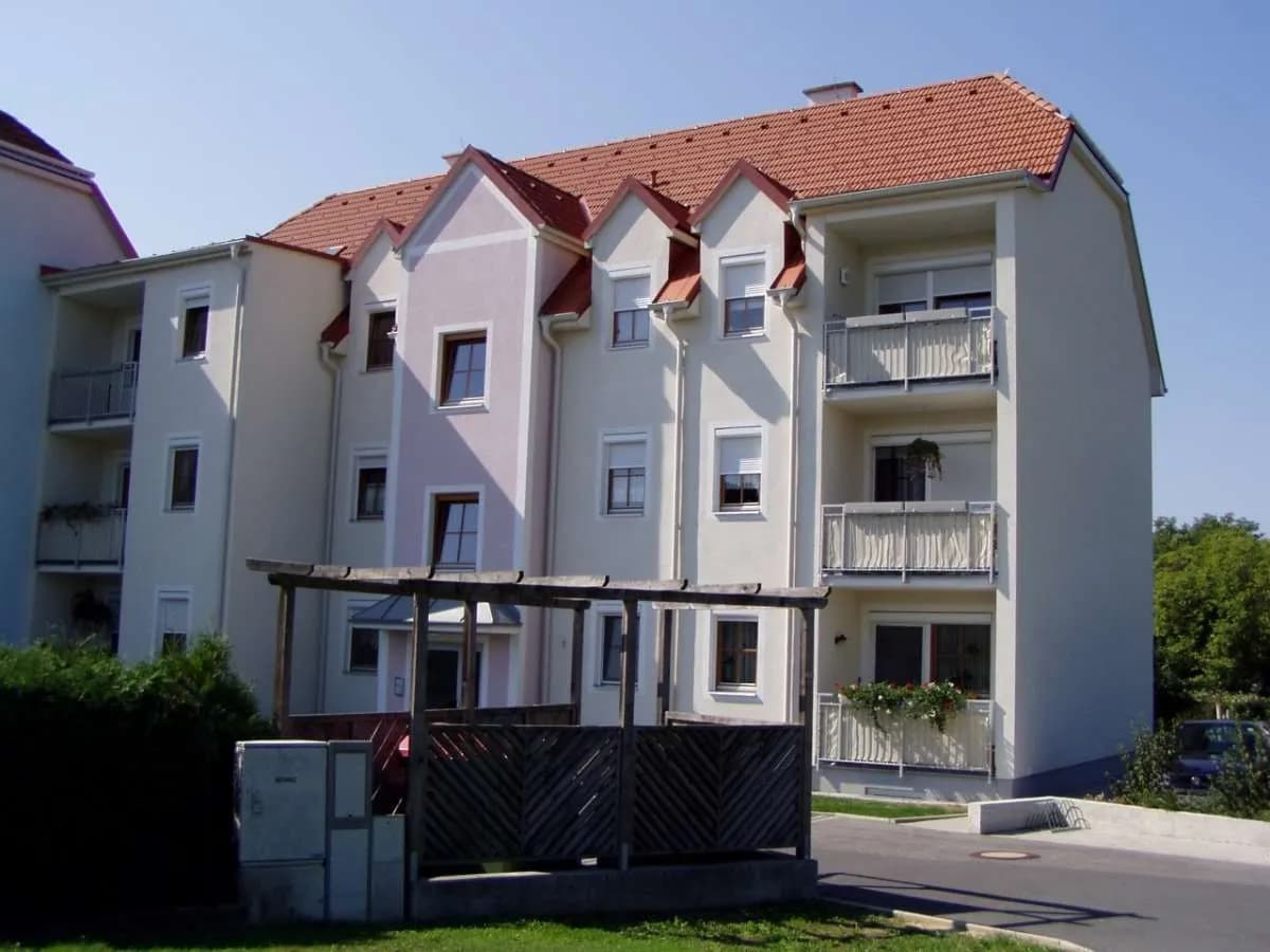 4-Zimmer-Wohnung mieten in Jennersdorf – 94,2 m², € 879