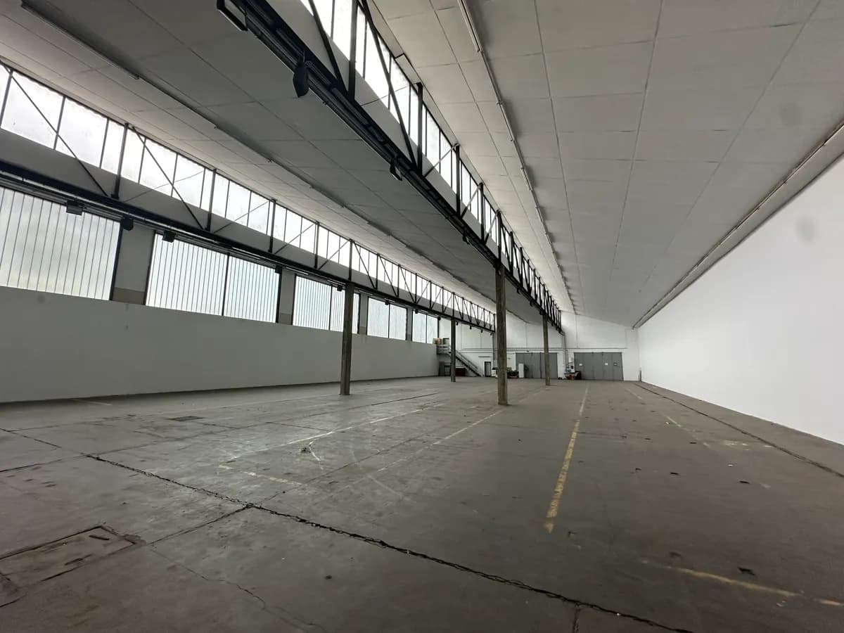 Gewerbeimmobilie mieten in Jennersdorf – 1 144 m², € 3.432 – Bild 2 von 8