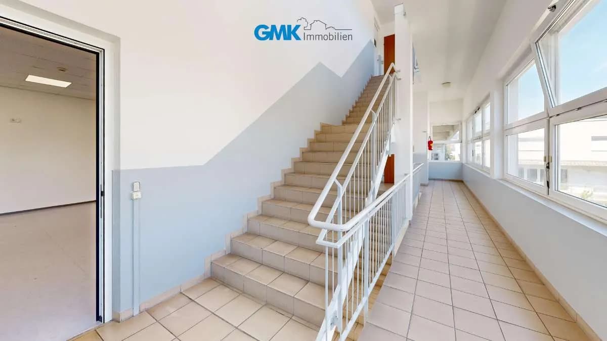 14-Zimmer-Gewerbeimmobilie mieten in Linz – 425 m², € 5.368 – Bild 17 von 19