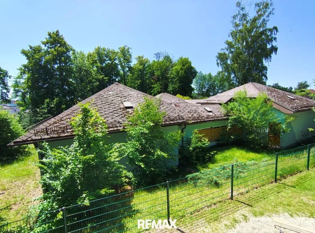 8-Zimmer-Immobilie kaufen in Gmünd – 559 m², € 200.000