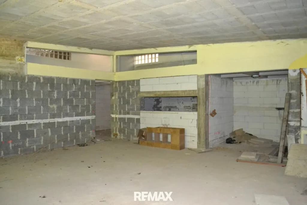 8-Zimmer-Immobilie kaufen in Gmünd – 559 m², € 200.000 – Bild 2 von 14