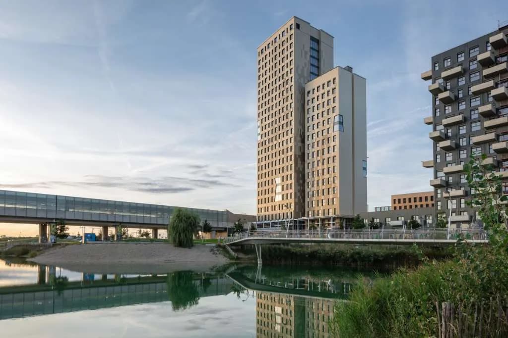 Gewerbeimmobilie mieten in Wien – 4 441 m², € 15 – Bild 1 von 17