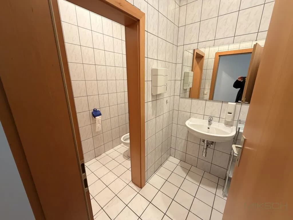 Gewerbeimmobilie mieten in Sankt Pölten Land – 134 m², € 1.070 – Bild 4 von 5