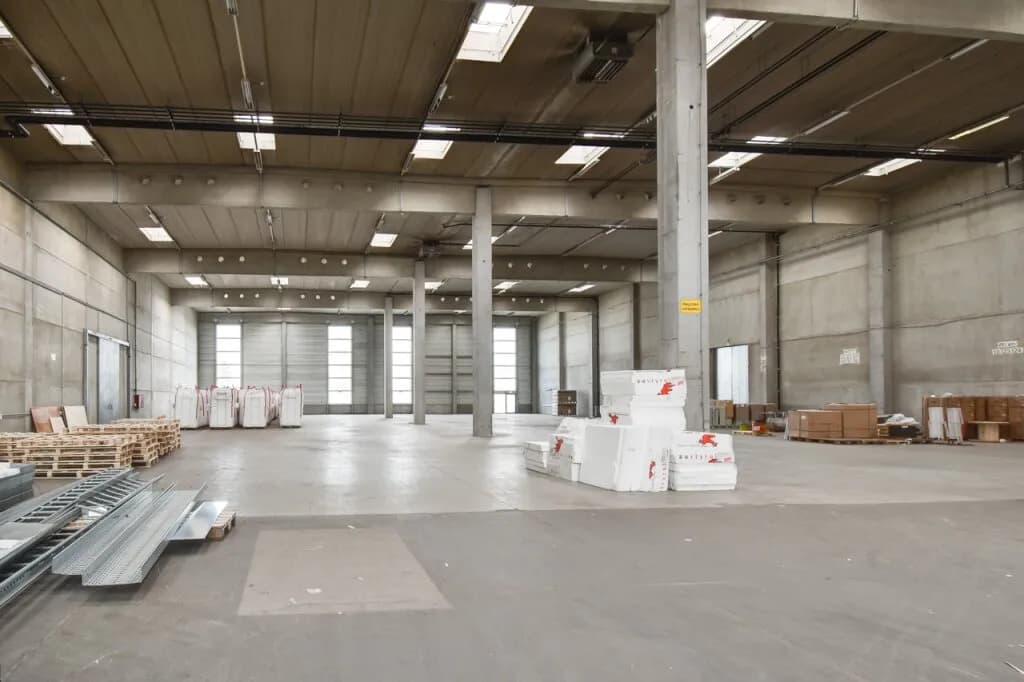 Gewerbeimmobilie mieten in Mödling – 2 082 m², € 17.348 – Bild 3 von 8