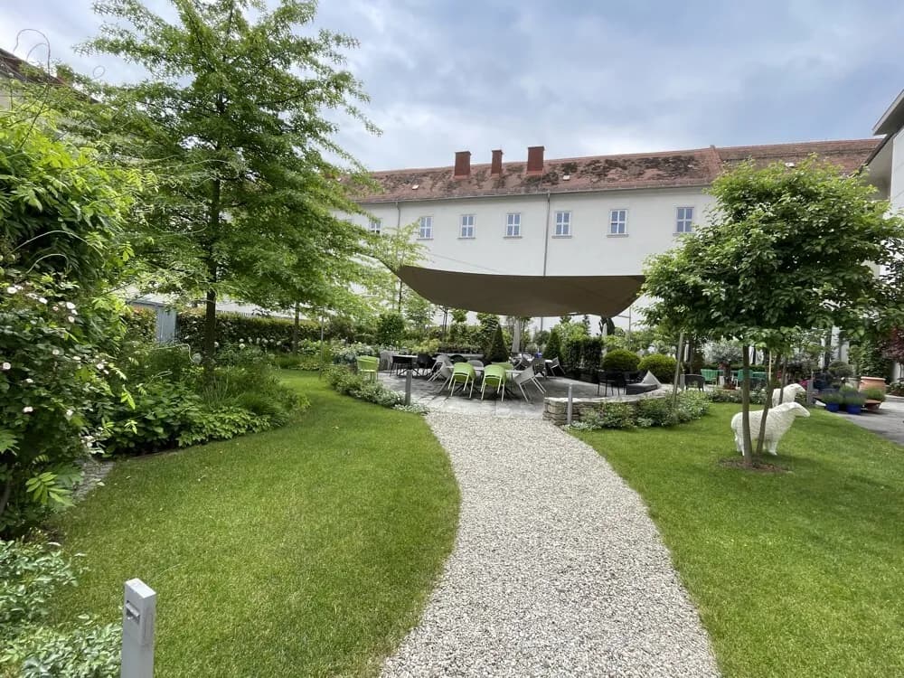 Gewerbeimmobilie mieten in Graz – 383 m², € 13 – Bild 2 von 6