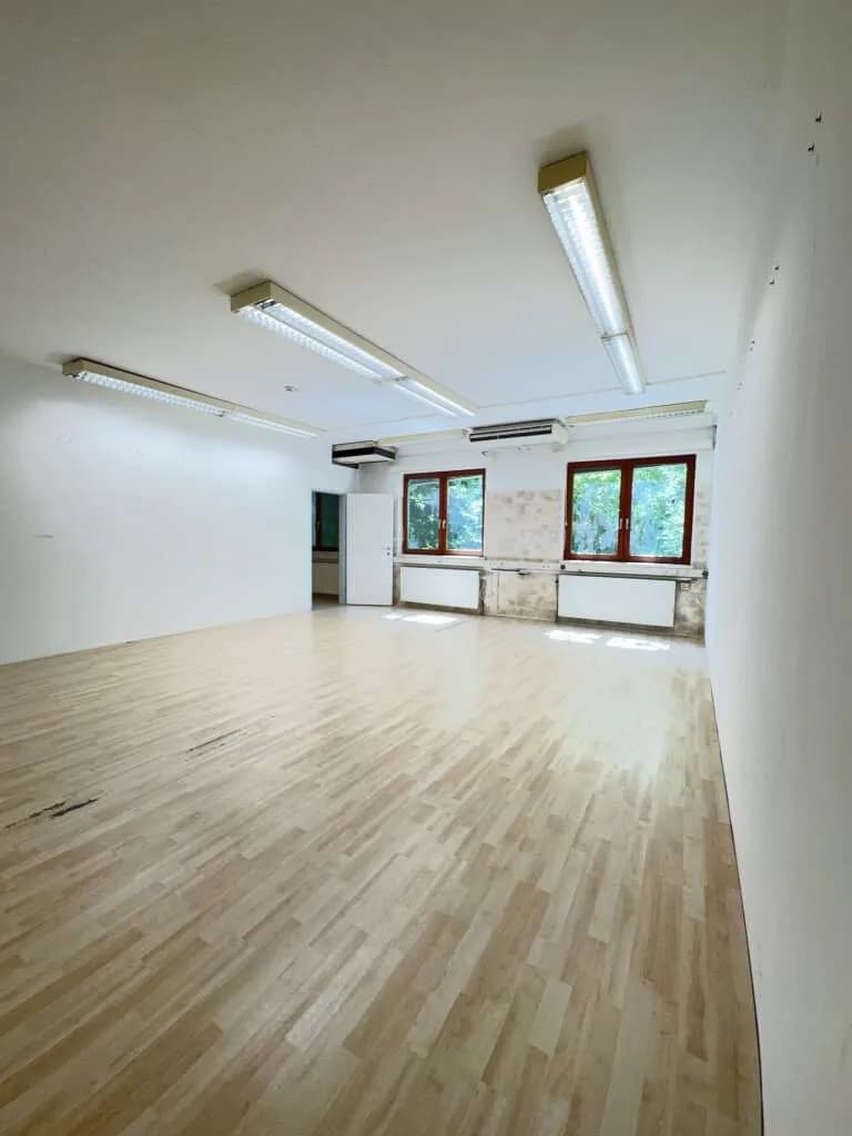 16-Zimmer-Gewerbeimmobilie mieten in Wien – 552 m², € 7.312 – Bild 9 von 32