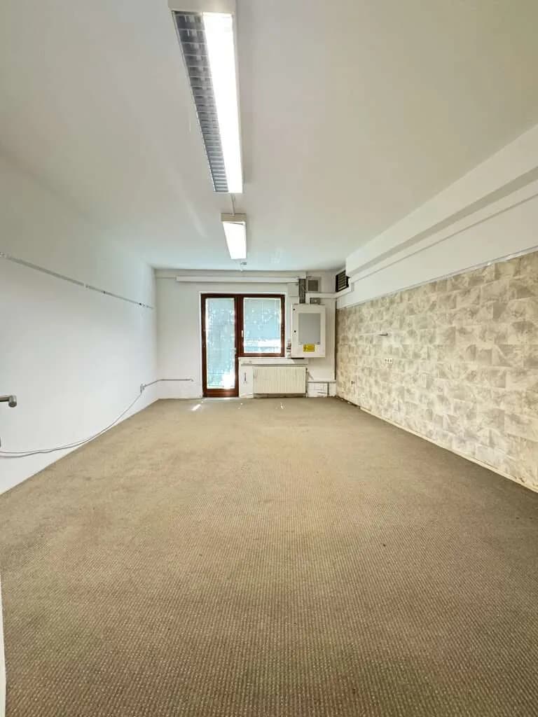 16-Zimmer-Gewerbeimmobilie mieten in Wien – 552 m², € 7.312 – Bild 11 von 32