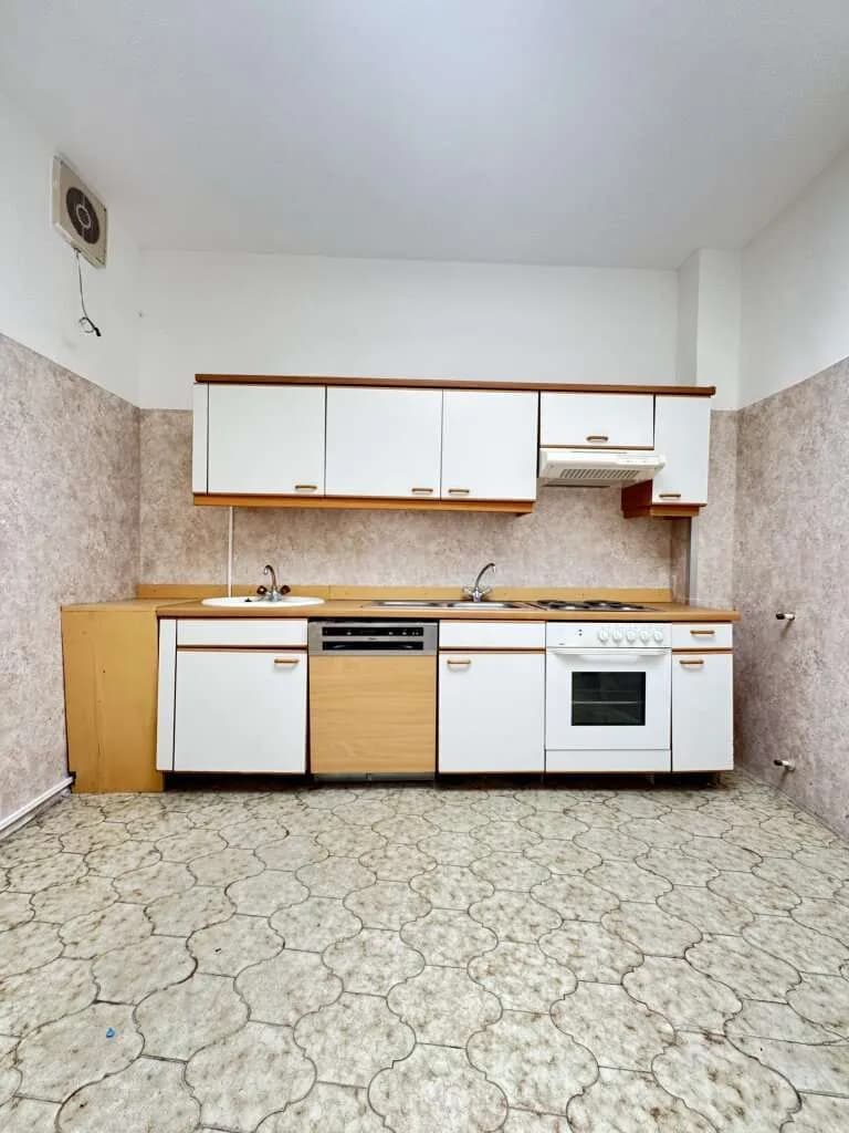 16-Zimmer-Gewerbeimmobilie mieten in Wien – 552 m², € 7.312 – Bild 22 von 32