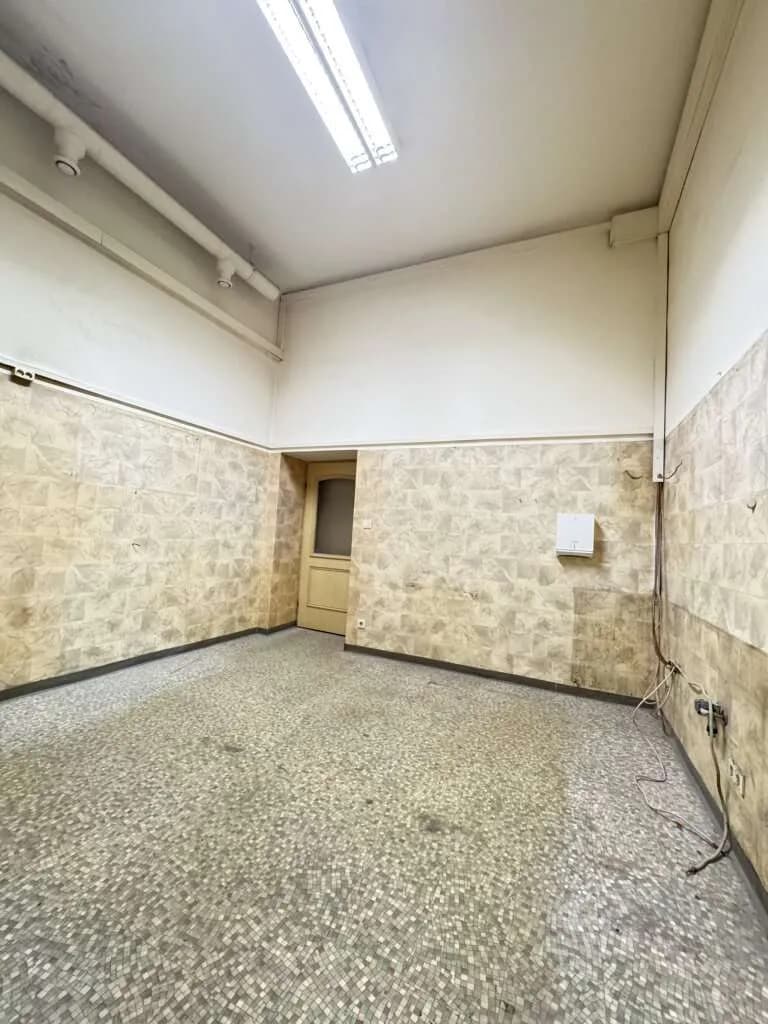 16-Zimmer-Gewerbeimmobilie mieten in Wien – 552 m², € 7.312 – Bild 24 von 32