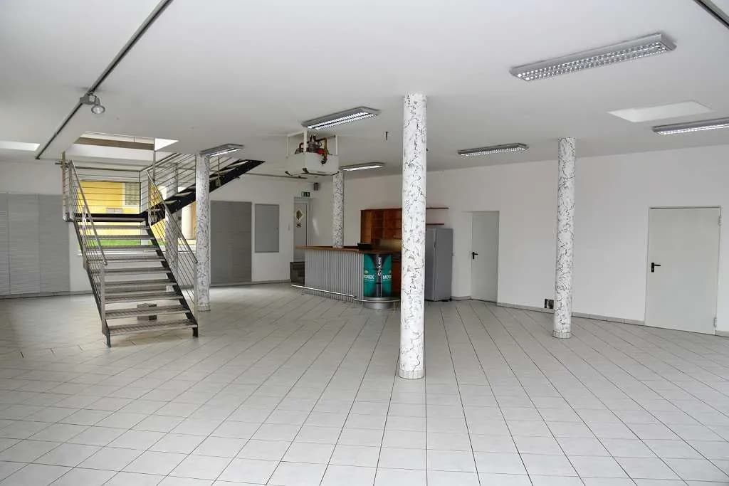Gewerbeimmobilie mieten in Rohrbach – 325 m², € 1.500 – Bild 6 von 14