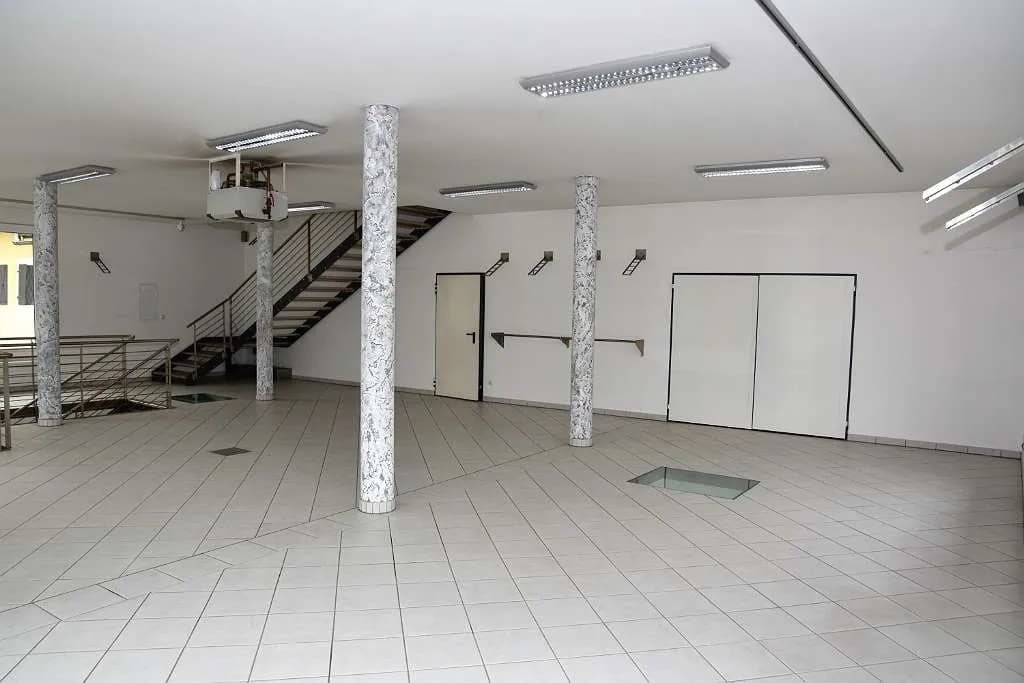 Gewerbeimmobilie mieten in Rohrbach – 325 m², € 1.500 – Bild 11 von 14