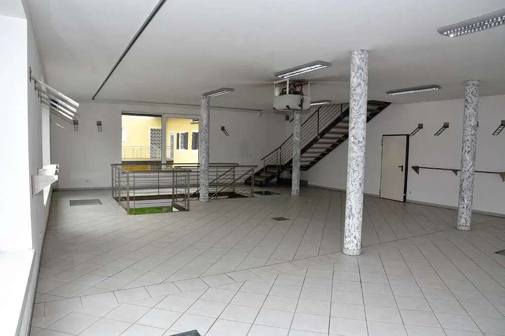 Gewerbeimmobilie mieten in Rohrbach – 325 m², € 1.500 – Bild 12 von 14