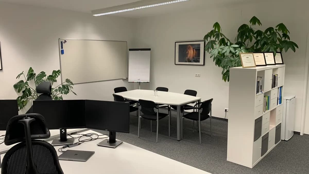 2-Zimmer-Gewerbeimmobilie mieten in Amstetten – 67 m², € 739 – Bild 2 von 9