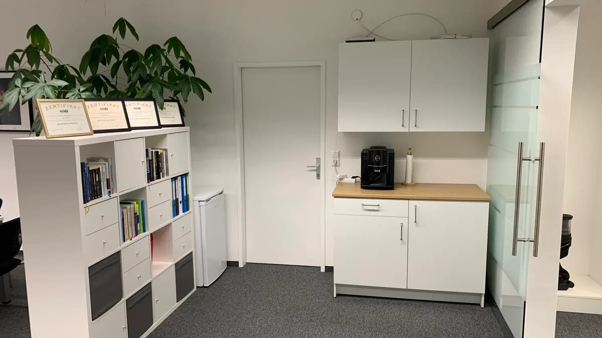 2-Zimmer-Gewerbeimmobilie mieten in Amstetten – 67 m², € 739 – Bild 5 von 9