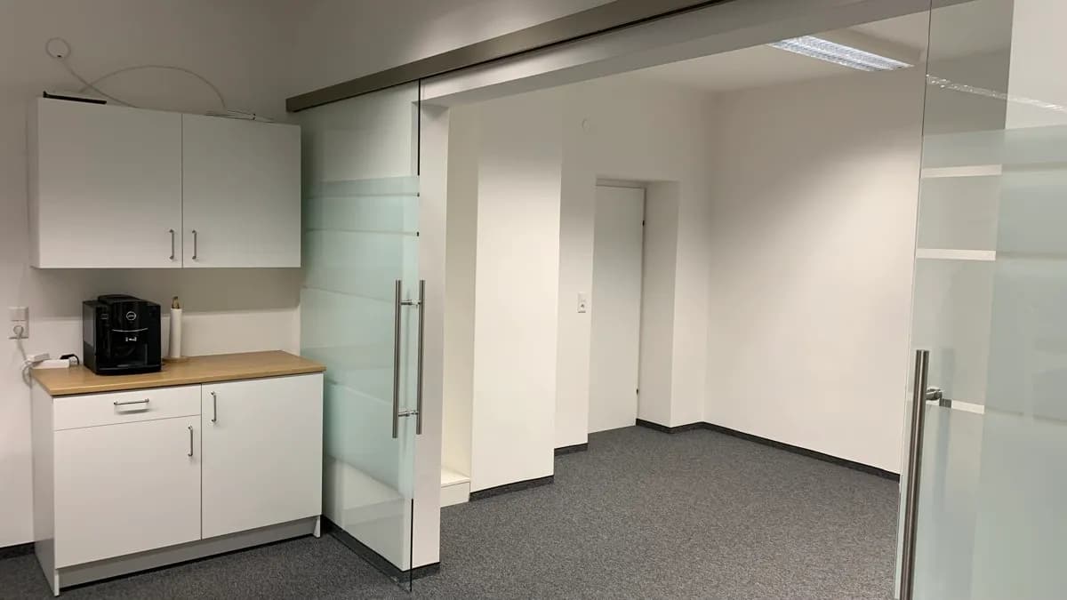 2-Zimmer-Gewerbeimmobilie mieten in Amstetten – 67 m², € 739 – Bild 6 von 9