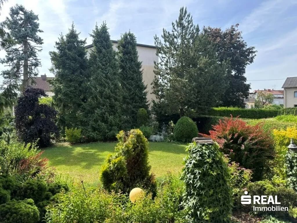 Haus kaufen in Linz Land – 220 m², € 450.000 – Bild 2 von 24