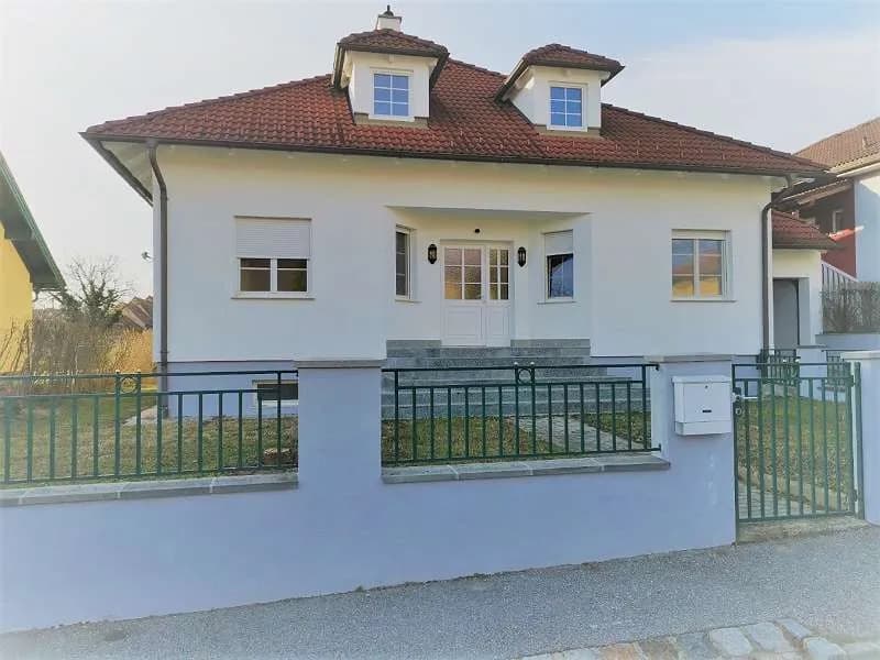 4-Zimmer-Haus mieten in Bruck an der Leitha – 125 m², € 1.800