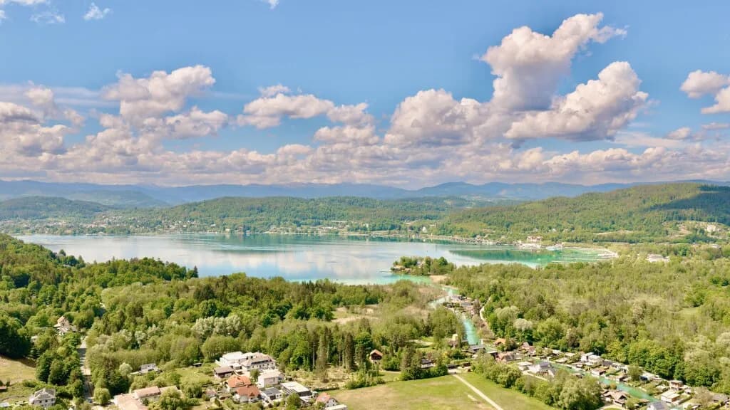 Grundstück kaufen in Klagenfurt – 1 603 m², € 465.000