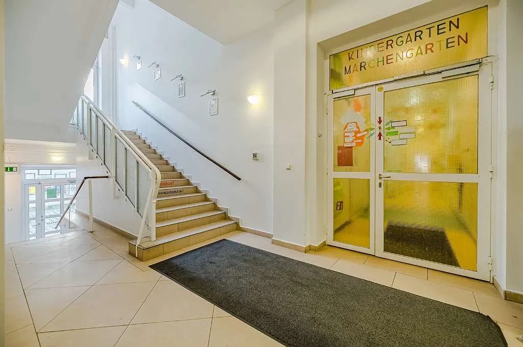 Gewerbeimmobilie mieten in Wien – 1 779 m², € 9 – Bild 3 von 10