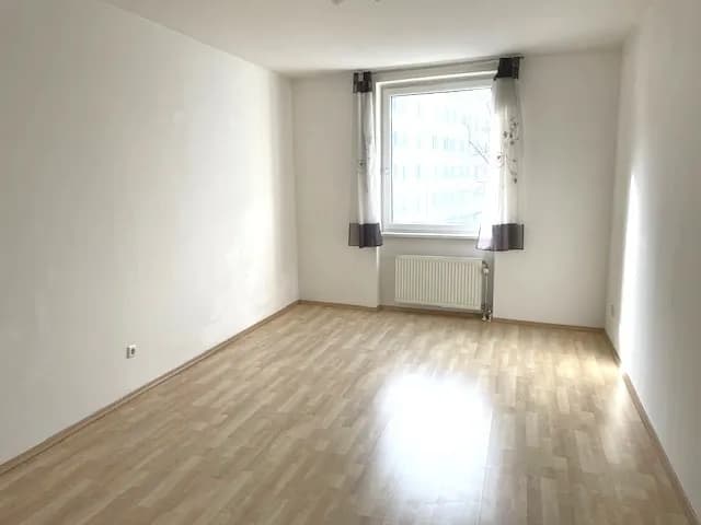 4-Zimmer-Wohnung mieten in Linz – 122 m², € 1.163 – Bild 4 von 7
