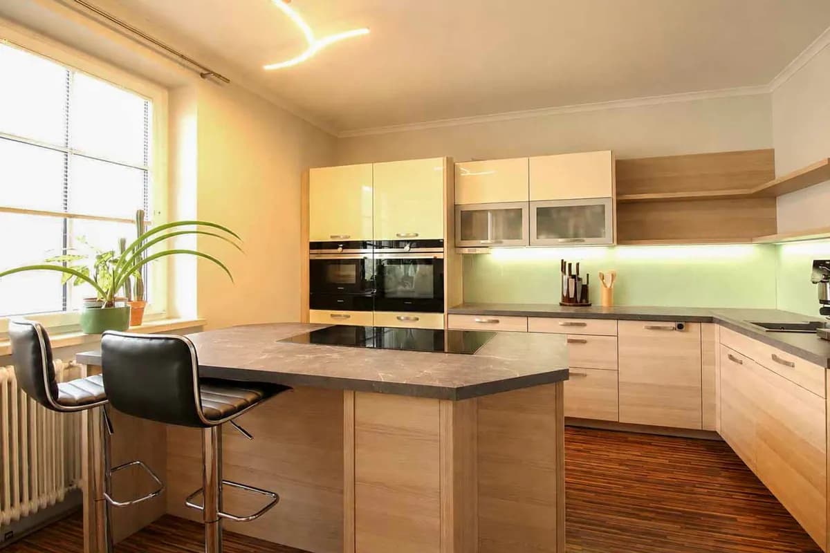 8-Zimmer-Haus kaufen in Korneuburg – 249 m², € 749.500 – Bild 3 von 23