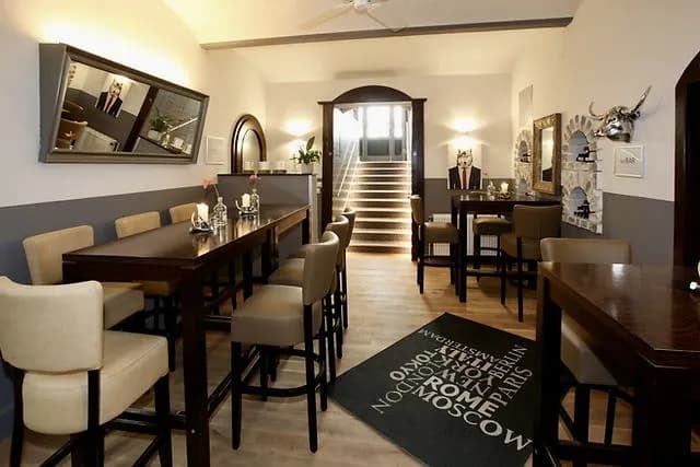 Gewerbeimmobilie mieten in Wien – 276 m², € 2.609