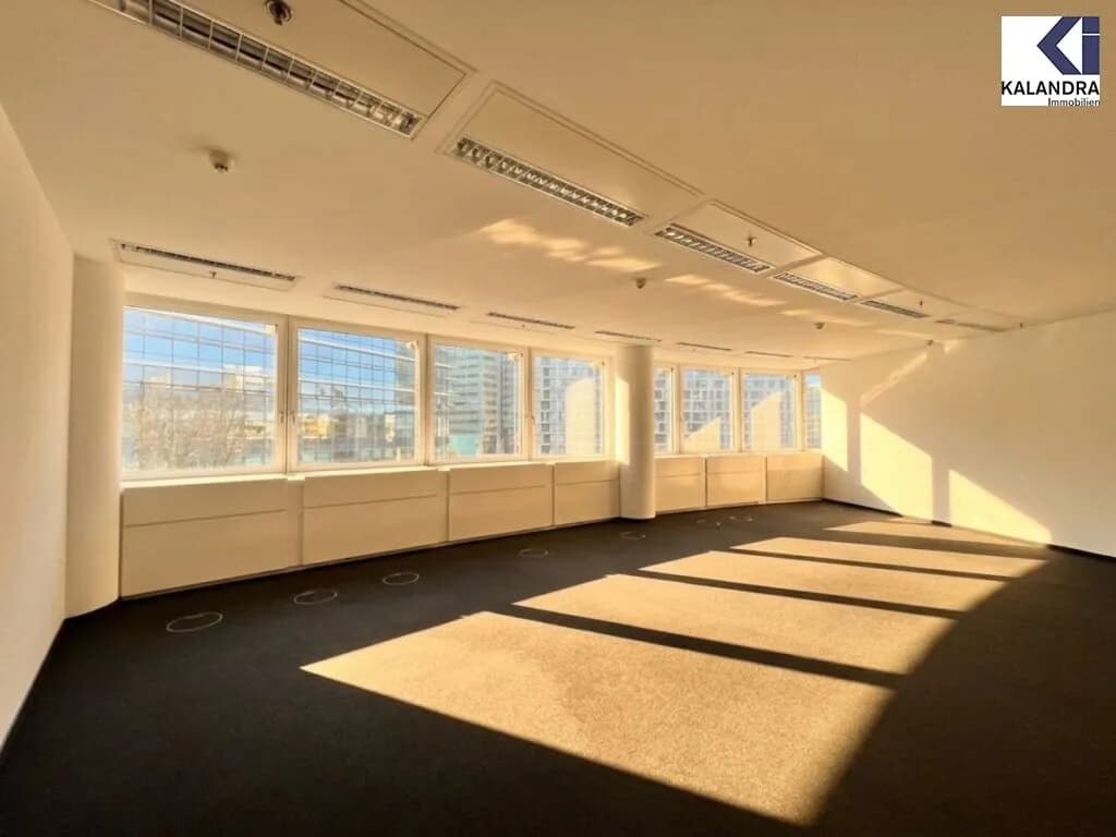 8-Zimmer-Gewerbeimmobilie mieten in Wien – 363 m², € 6.384