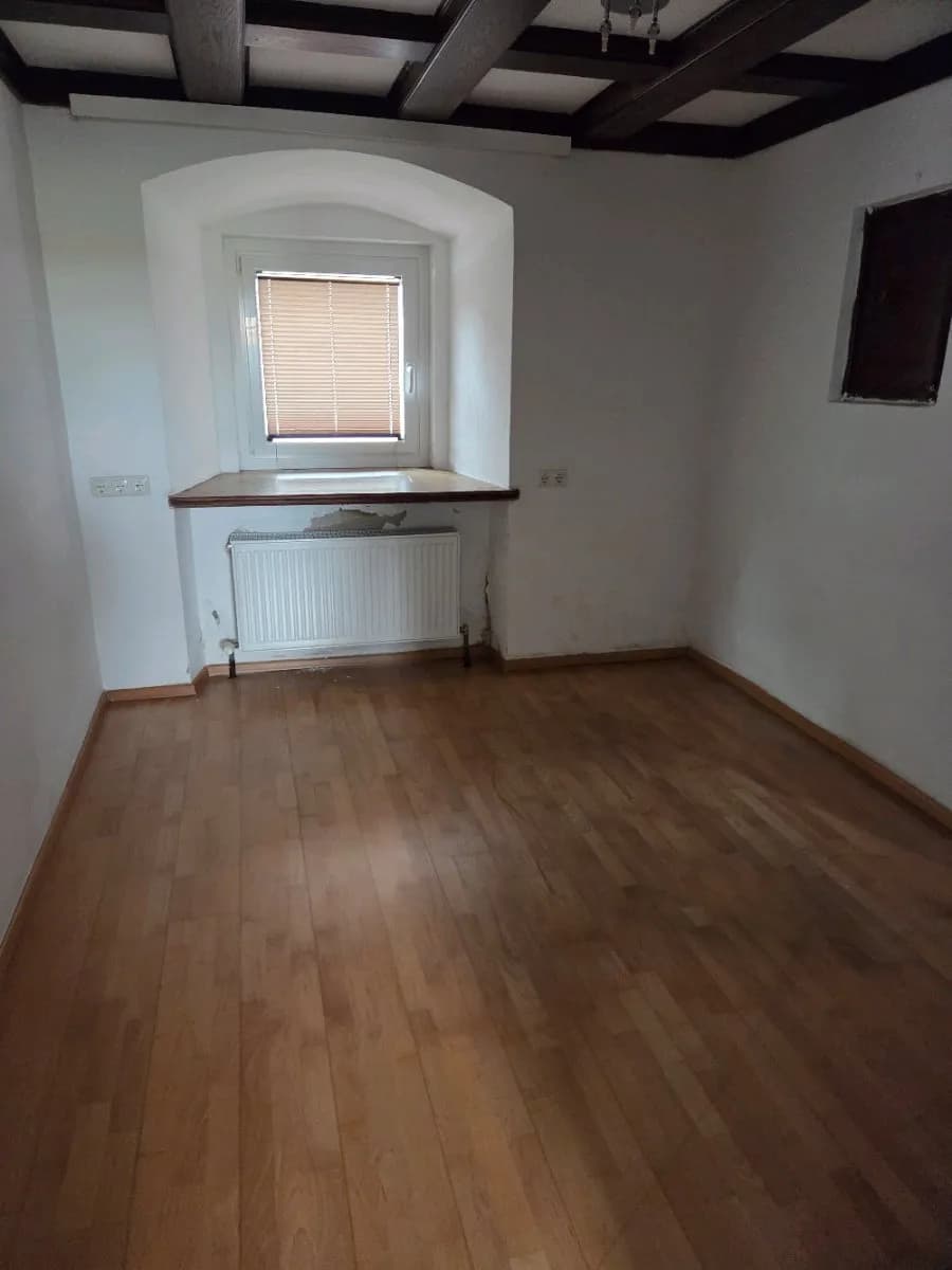 3-Zimmer-Wohnung mieten in Perg – 75 m², € 400 – Bild 2 von 5