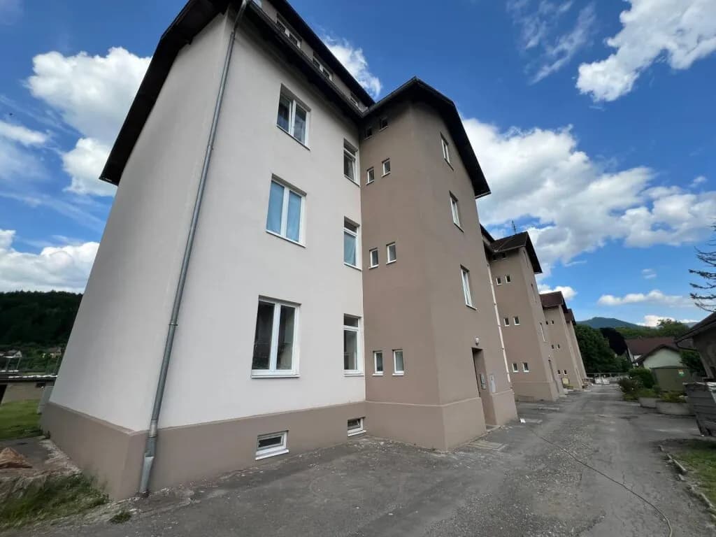 Gewerbeimmobilie kaufen in Leoben – 10 106 m², € 19.900.000