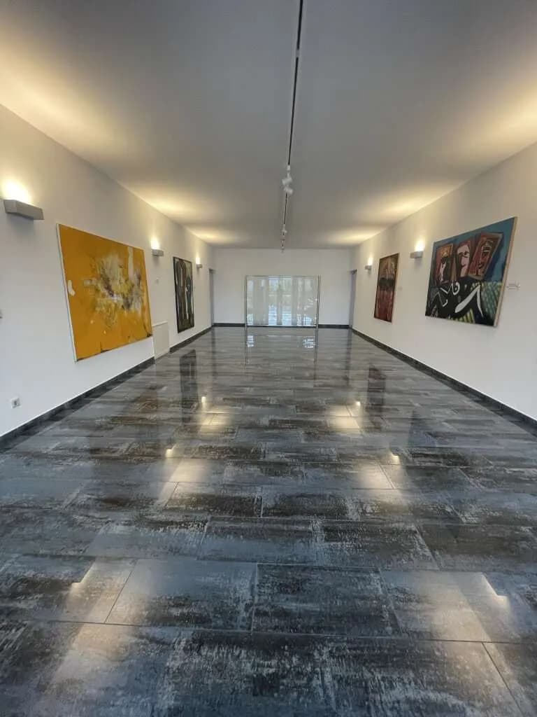 10-Zimmer-Gewerbeimmobilie mieten in Baden – 369 m², € 5.280 – Bild 4 von 14