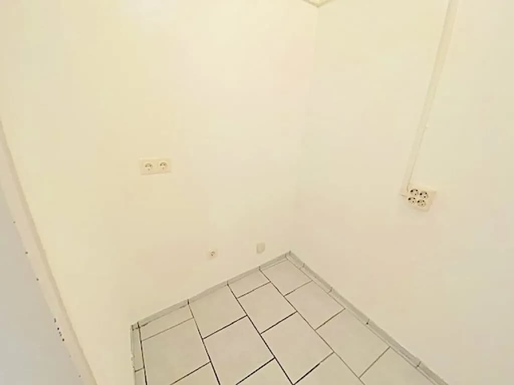 2-Zimmer-Gewerbeimmobilie kaufen in Wien – 137,71 m², € 429.000 – Bild 14 von 23