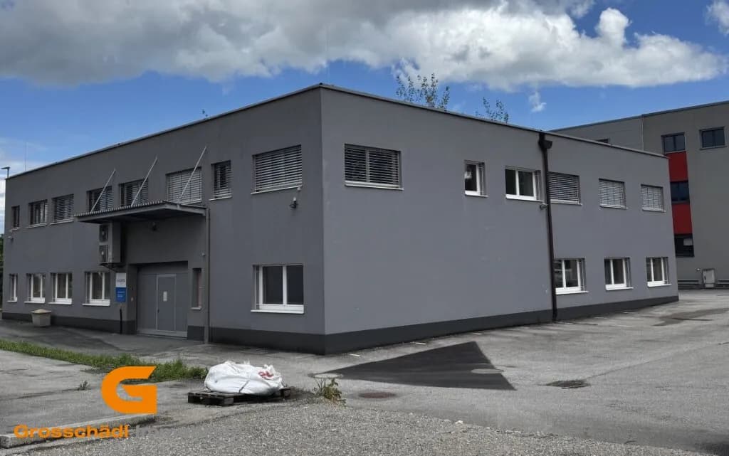 Gewerbeimmobilie mieten in Salzburg-Umgebung – 429 m², € 4.298