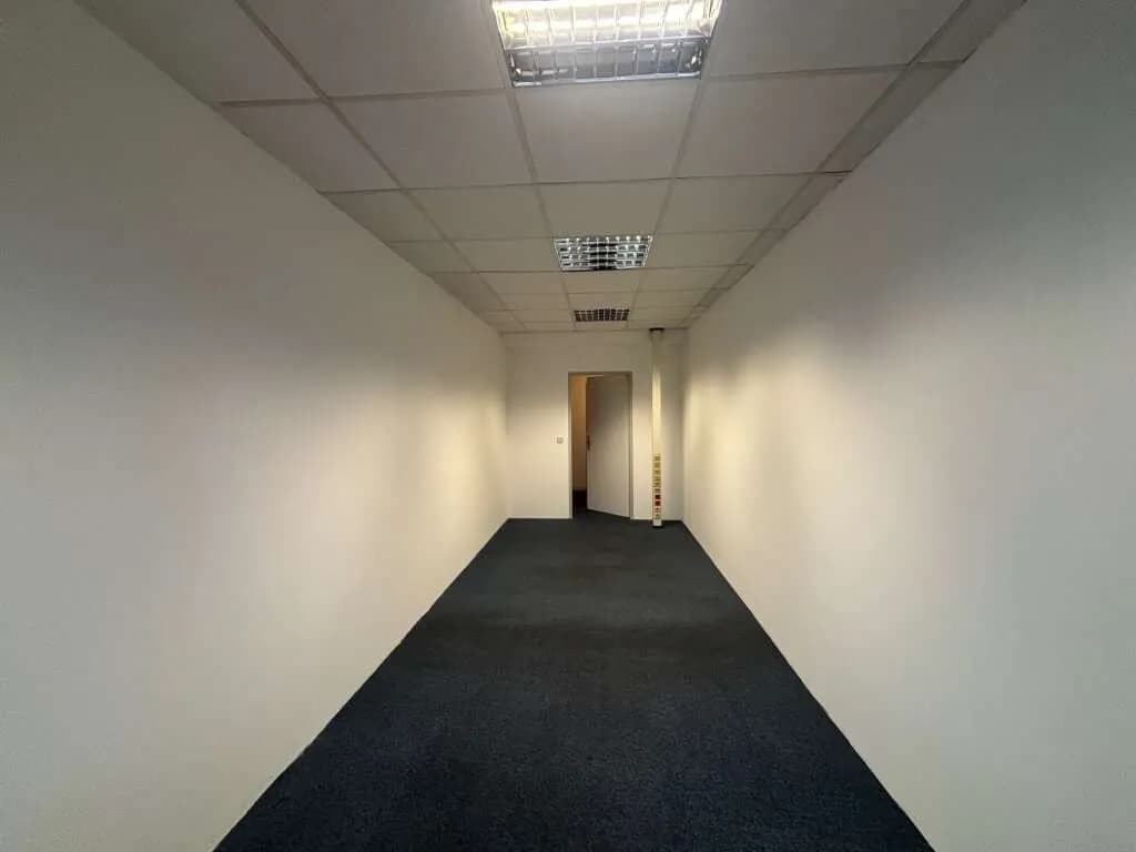 1-Zimmer-Gewerbeimmobilie mieten in Wien – 32 m², € 370 – Bild 2 von 5