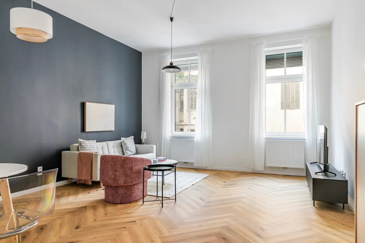 2-Zimmer-Wohnung mieten in Wien – 82 m², € 1.955