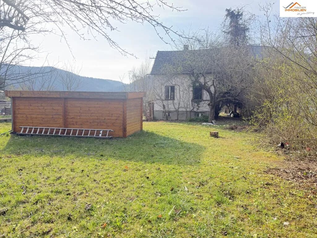 Grundstück kaufen in Neunkirchen – 1 098 m², € 157.000