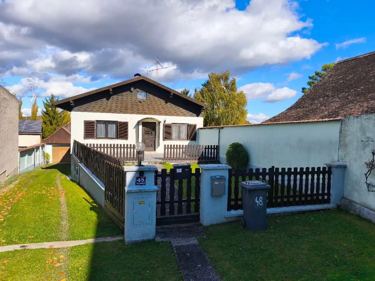 Haus kaufen in Mistelbach – 77 m², € 250.000