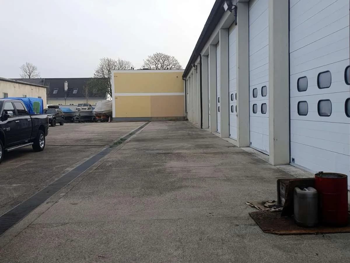 Gewerbeimmobilie mieten in Mödling – 270 m², € 1.833 – Bild 3 von 7