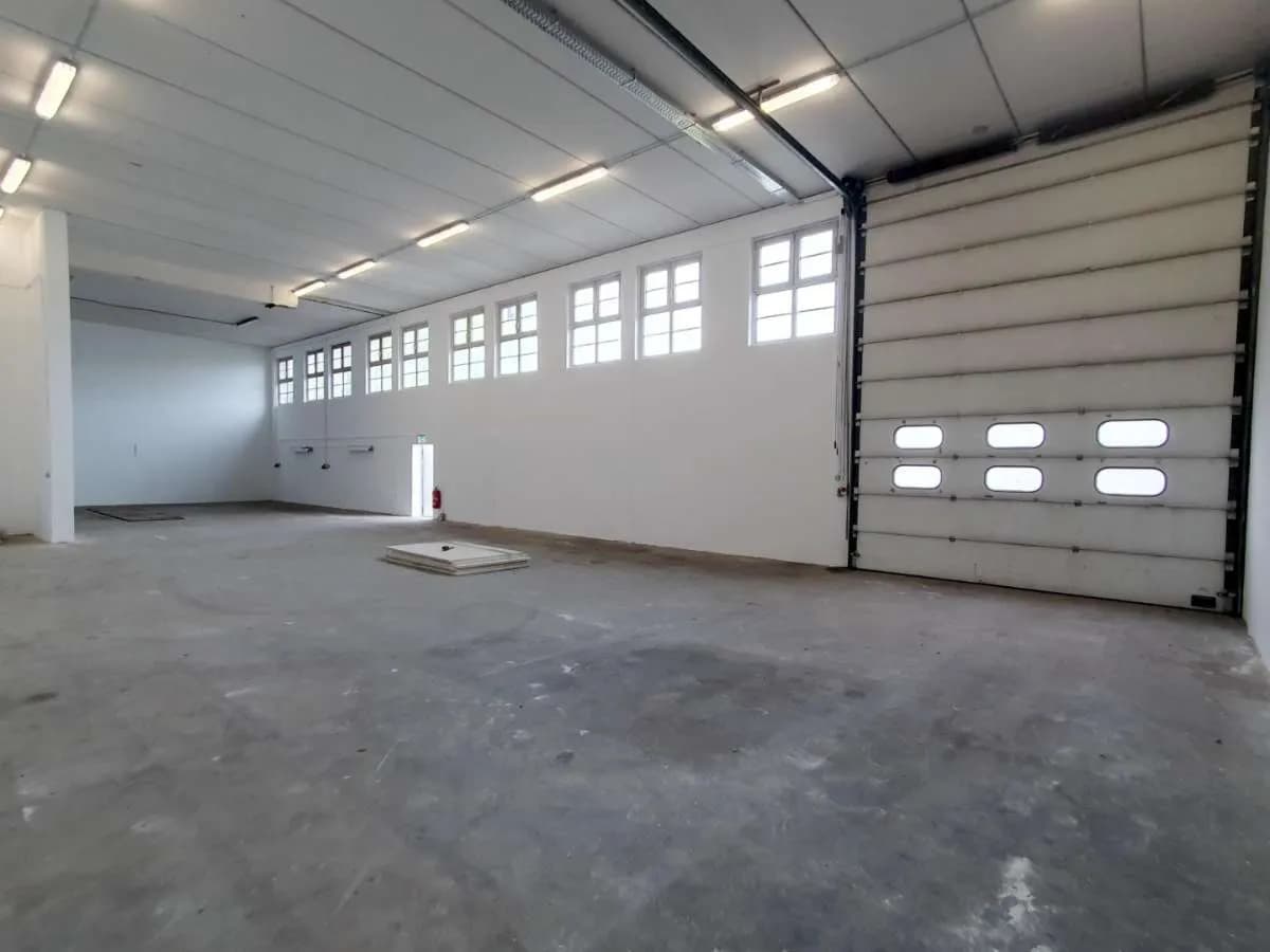 Gewerbeimmobilie mieten in Mödling – 270 m², € 1.833 – Bild 7 von 7