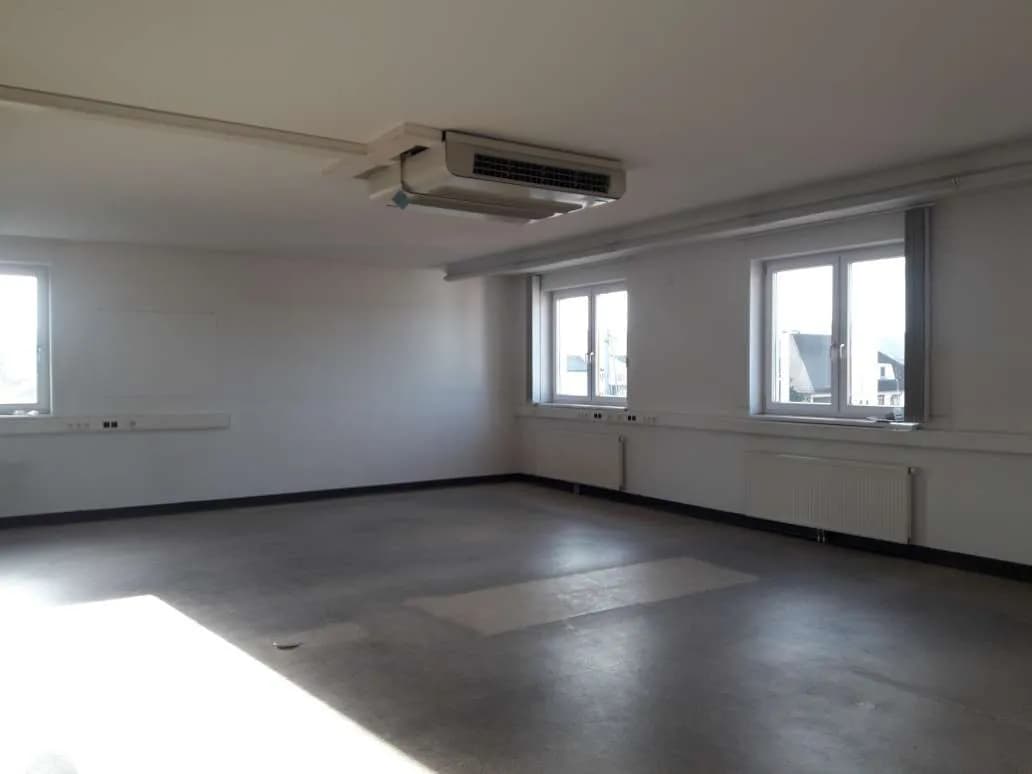 Gewerbeimmobilie mieten in Sankt Pölten – 120 m², € 1.427 – Bild 4 von 6