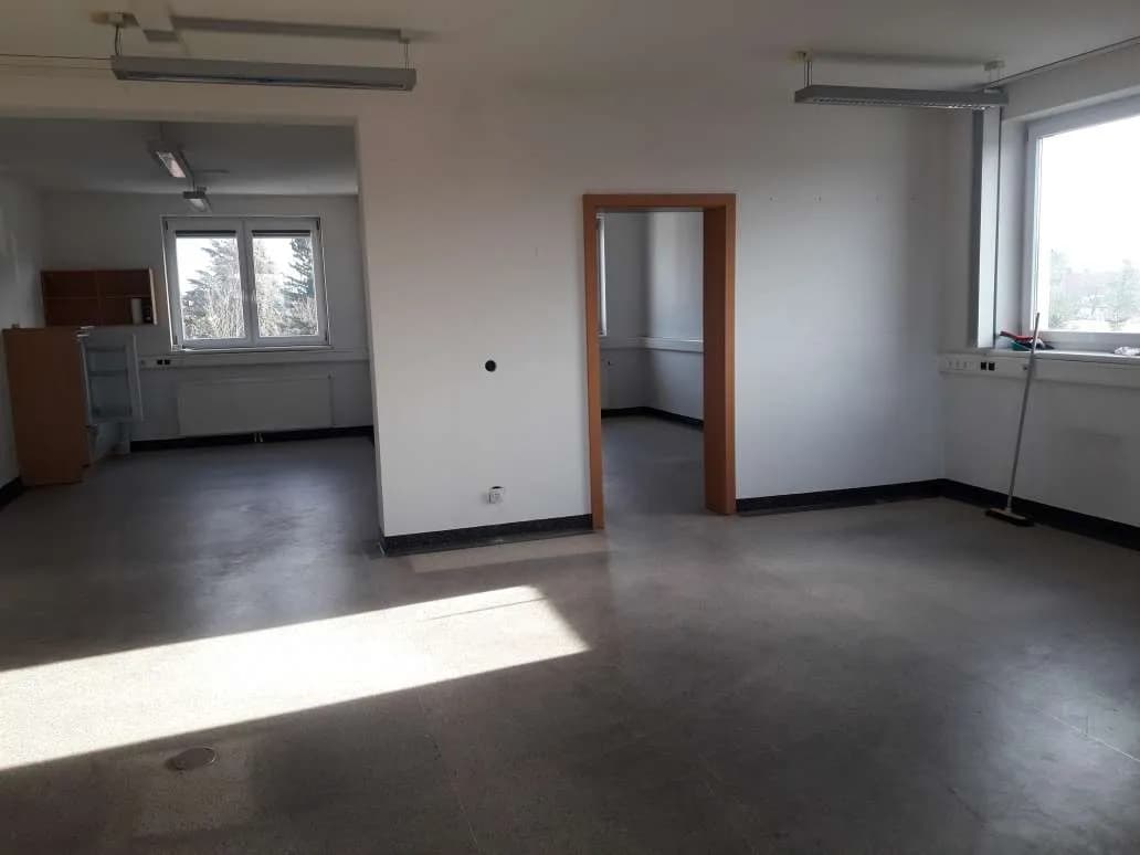 Gewerbeimmobilie mieten in Sankt Pölten – 120 m², € 1.427 – Bild 5 von 6